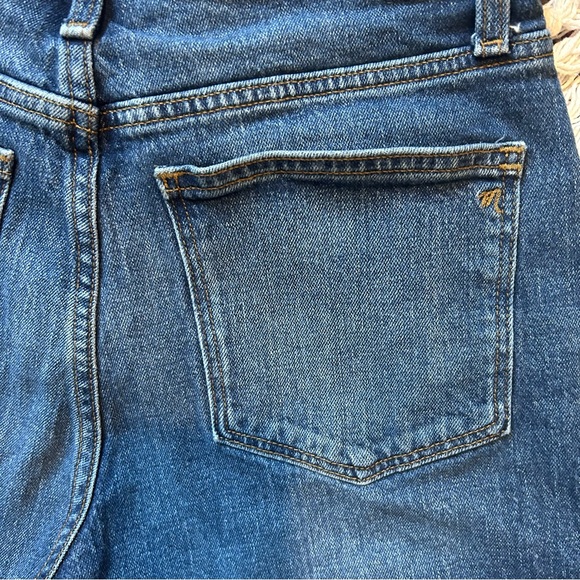 Madewell High-Rise Denim Shorts in Onaway
Wash Size 27 - Picture 9 of 11